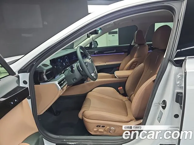 Hyundai Grandeur GN7 — Фото автомобиля 16