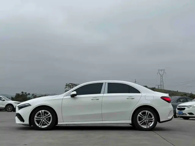 Mercedes-Benz A-Class — Фото автомобиля 4