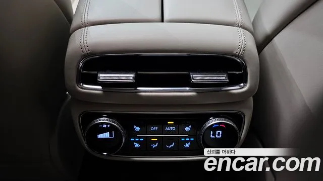 Genesis GV80 2.5T Бензин AWD — Фото автомобиля 28