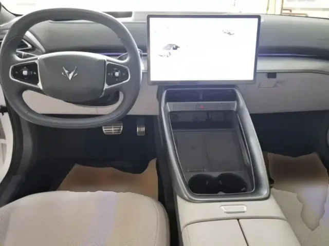 Arcfox Alpha S5 — Фото автомобиля 9