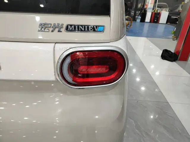 Wuling Hongguang Mini EV — Фото автомобиля 7