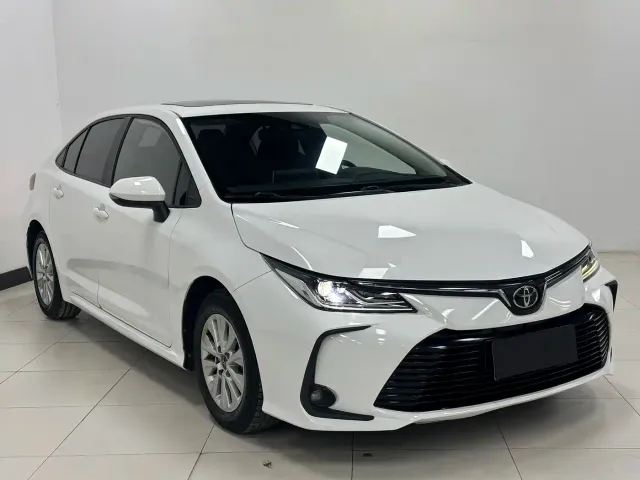 Toyota Corolla — Фото автомобиля 3