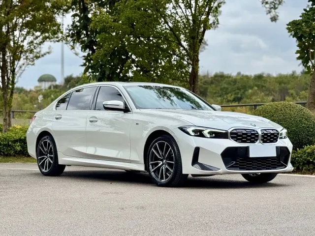 BMW 3 Series — Фото автомобиля 3