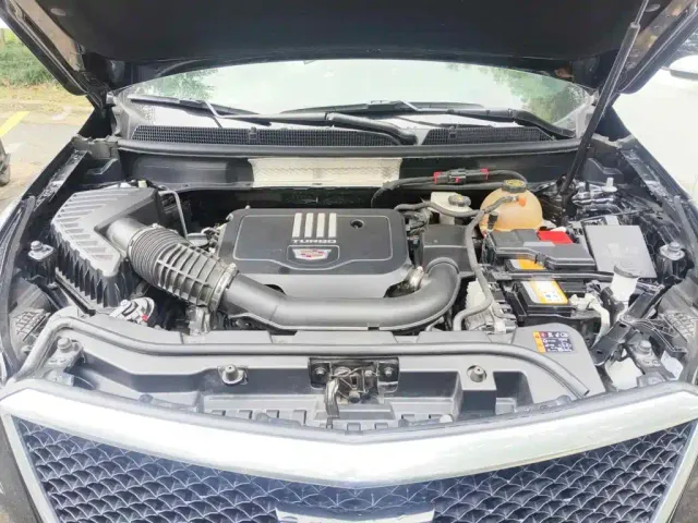 Cadillac XT5 — Фото автомобиля 3