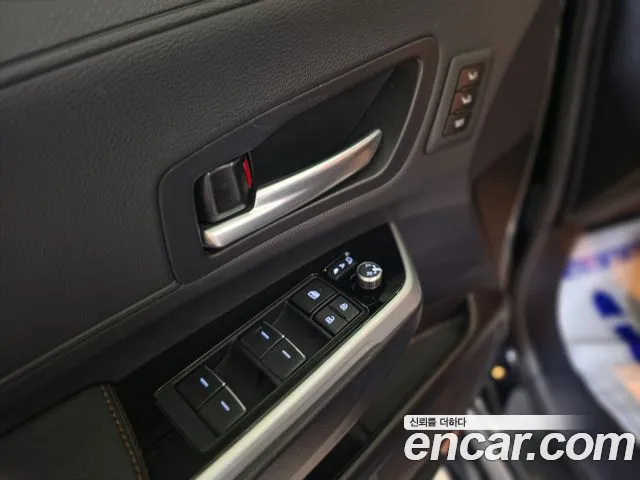 Toyota Sienna — Фото автомобиля 12