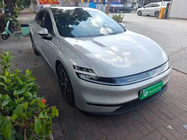Changan Qiyuan A06 — Фото автомобиля 3