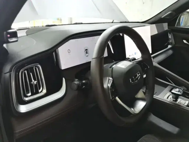 Geely Xingyue L — Фото автомобиля 9