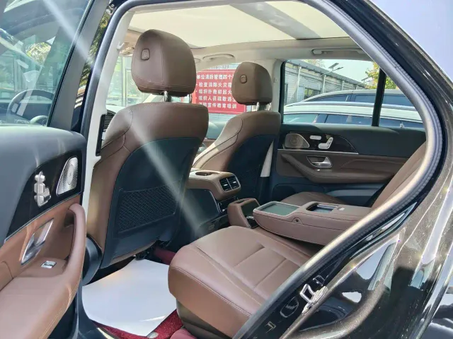 Mercedes-Benz GLE-Class — Фото автомобиля 4