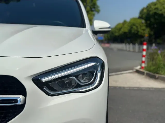Mercedes-Benz GLA-Class — Фото автомобиля 12