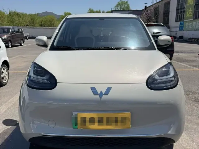 Wuling Bingo — Фото автомобиля 2