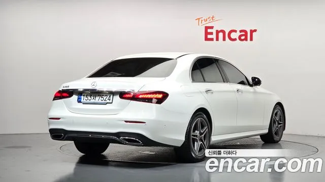 Mercedes-Benz E-Class W213 — Фото автомобиля 2