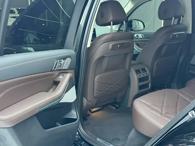 BMW X5 — Фото автомобиля 8