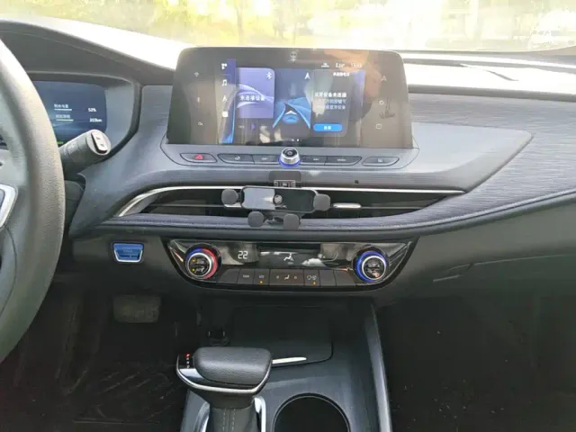 Buick Velite 6 — Фото автомобиля 12