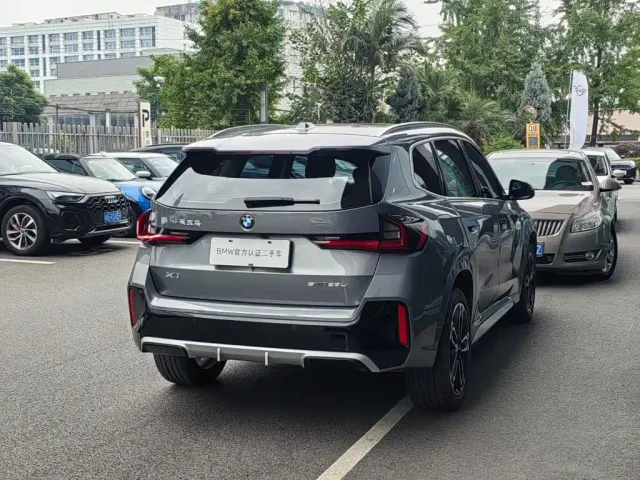 BMW X1 — Фото автомобиля 5