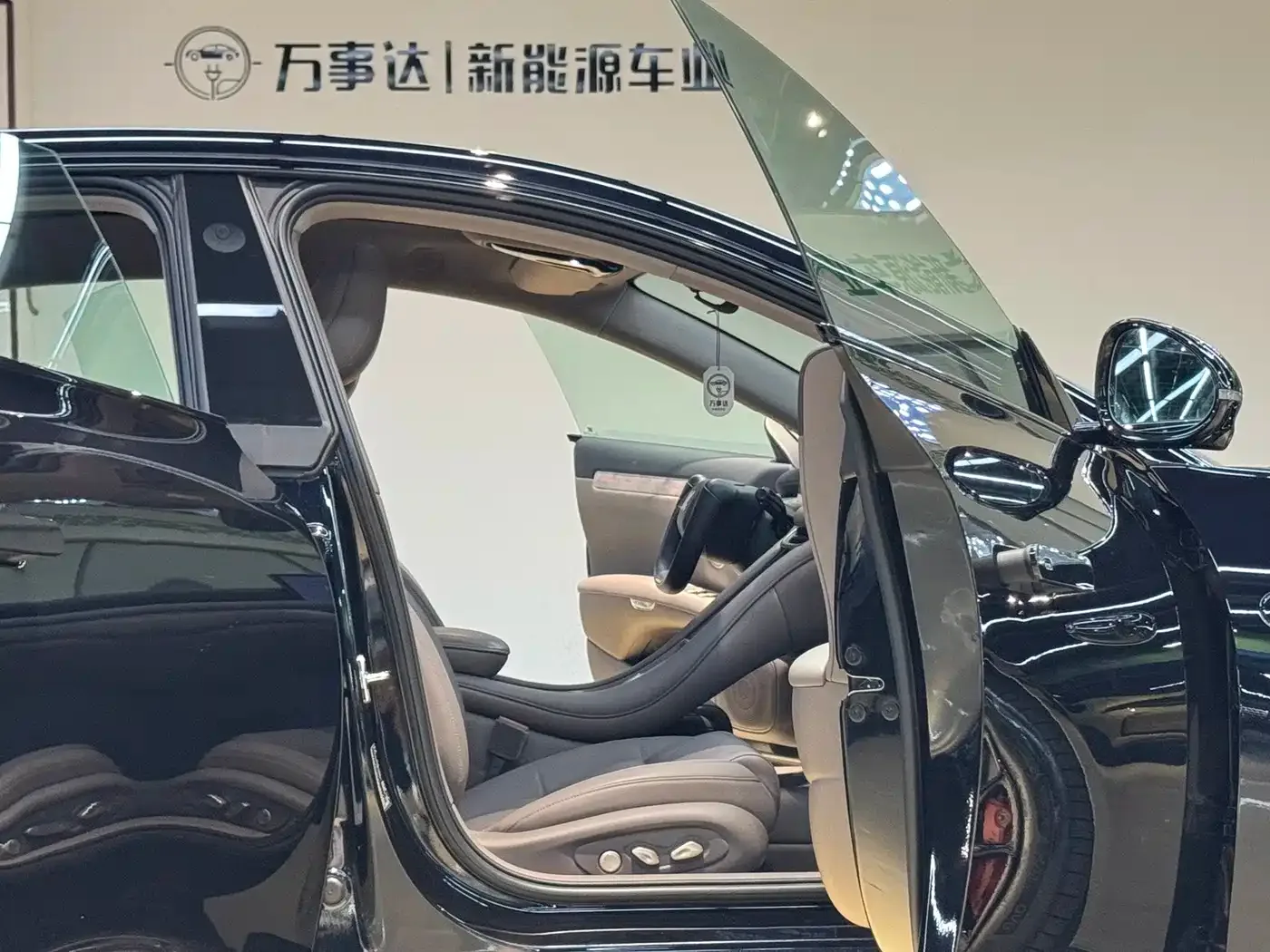 IM Motors IM L6 2025 Pro Max — Фото автомобиля 20