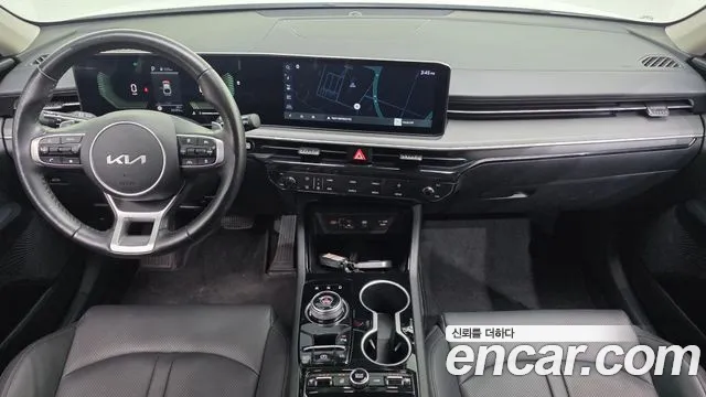Kia K5 Новый K5 3 поколение 2.0 LPi(Для проката) — Фото автомобиля 8