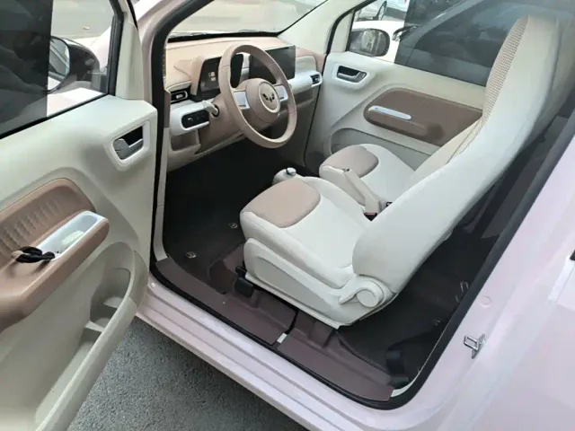 Wuling Hongguang Mini EV — Фото автомобиля 15