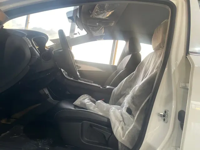 Roewe i6 MAX EV — Фото автомобиля 14