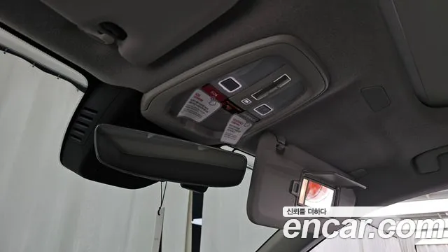 Volvo XC40 — Фото автомобиля 24