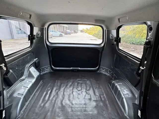 Wuling Hongguang Plus — Фото автомобиля 10
