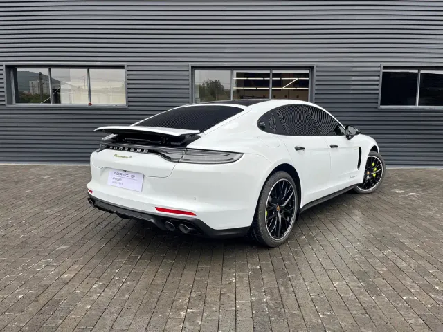 Porsche Panamera — Фото автомобиля 4