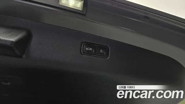 Genesis GV70 — Фото автомобиля 20