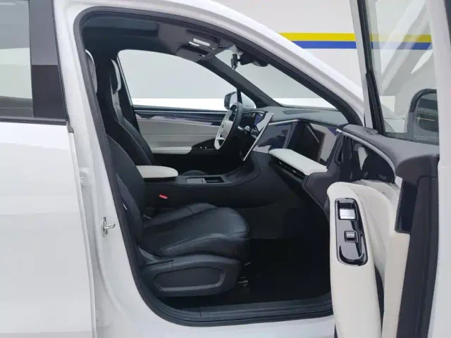 Geely Galaxy L7 — Фото автомобиля 8