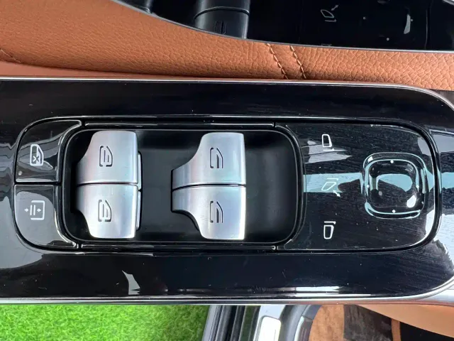 Mercedes-Benz Maybach S-Class — Фото автомобиля 21