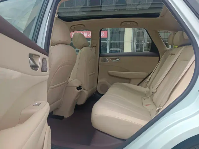 Shangjie SUV — Фото автомобиля 10
