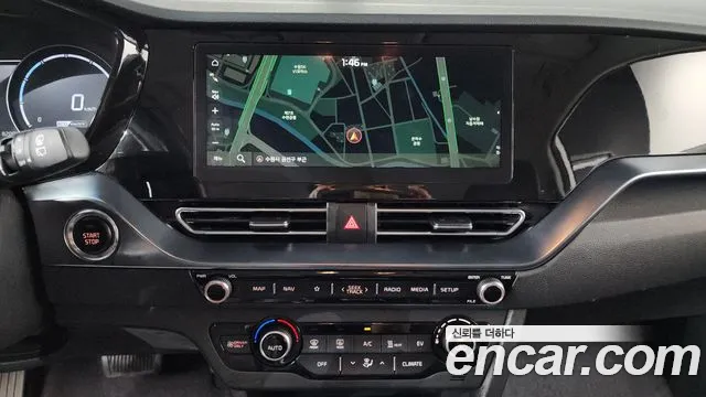 Kia Niro — Фото автомобиля 18