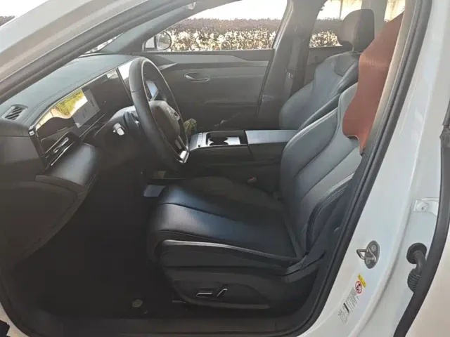 BYD Qin L — Фото автомобиля 14