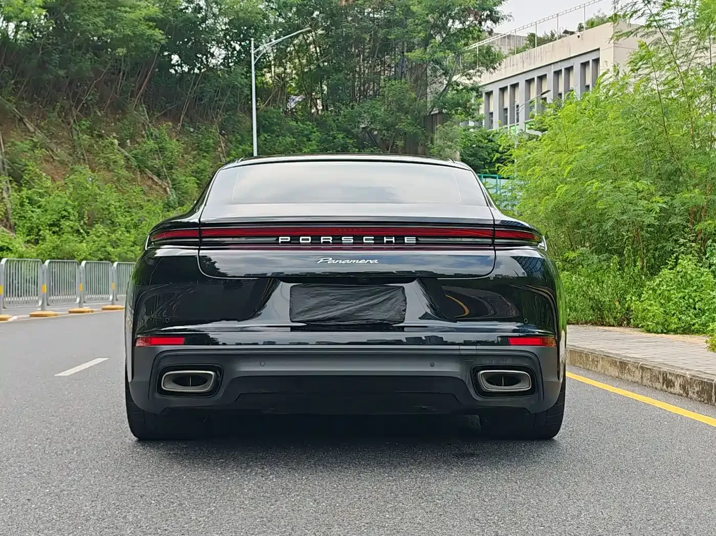 Porsche Panamera 2026 Panamera Executive Long Wheelbase 2.9T — Фото автомобиля 5