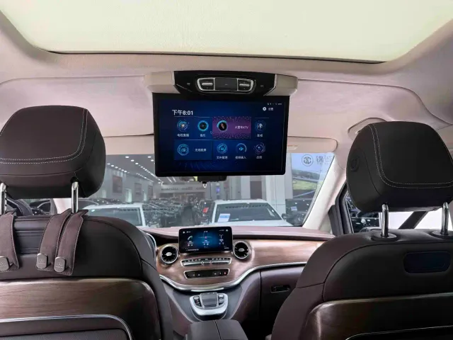 Mercedes-Benz V-Class — Фото автомобиля 16