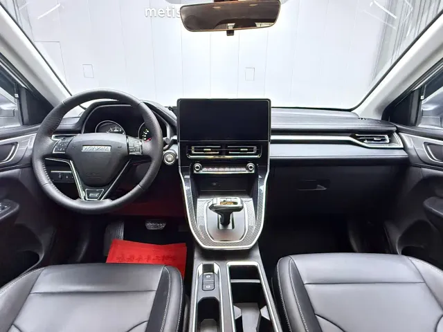 Haval M6 — Фото автомобиля 17