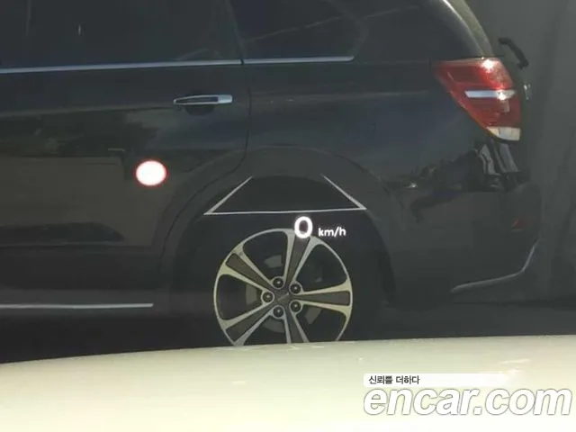 Hyundai Santa Fe MX5 — Фото автомобиля 9