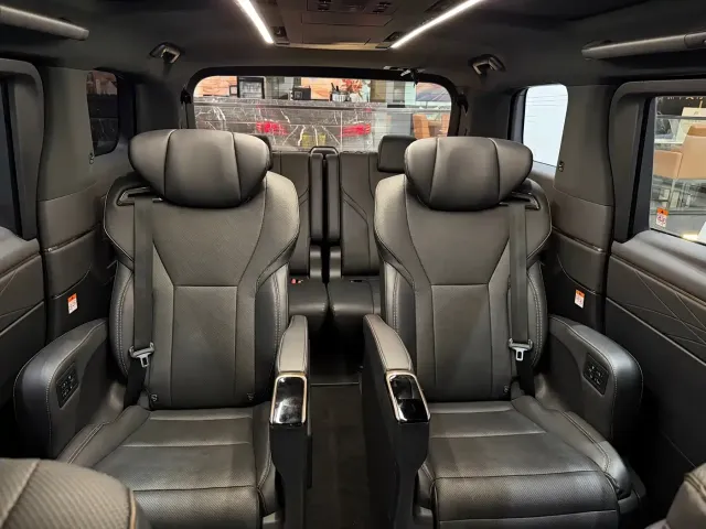 Toyota Alphard — Фото автомобиля 13