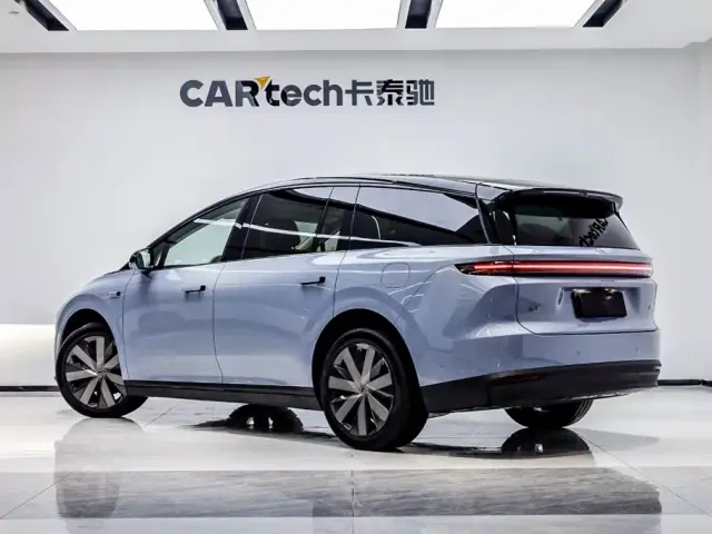 Li Auto Li i8 2025 Standard Edition — Фото автомобиля 5