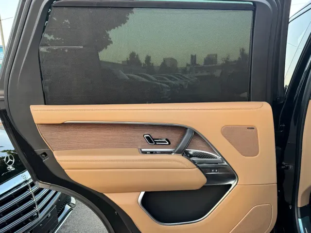 Land Rover Range Rover — Фото автомобиля 12