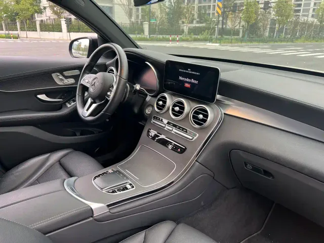Mercedes-Benz Mercedes-Benz GLC Coupe 2021 GLC 300 4MATIC Coupe SUV — Фото автомобиля 12