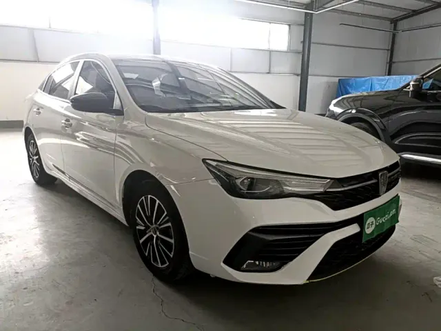 Roewe i5 — Фото автомобиля 3