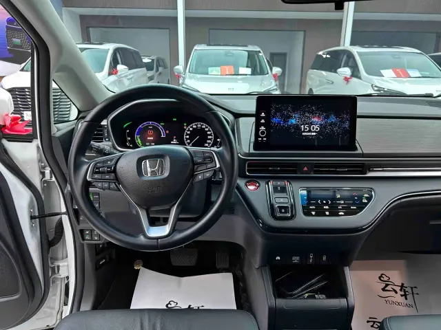 Honda Odyssey — Фото автомобиля 14