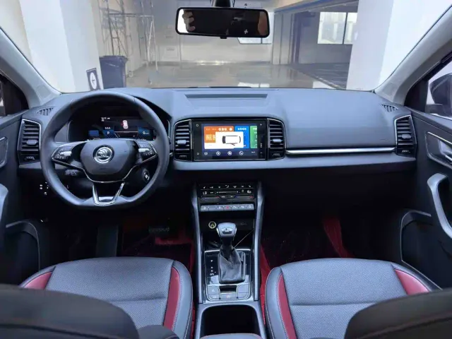 Skoda Karoq — Фото автомобиля 20