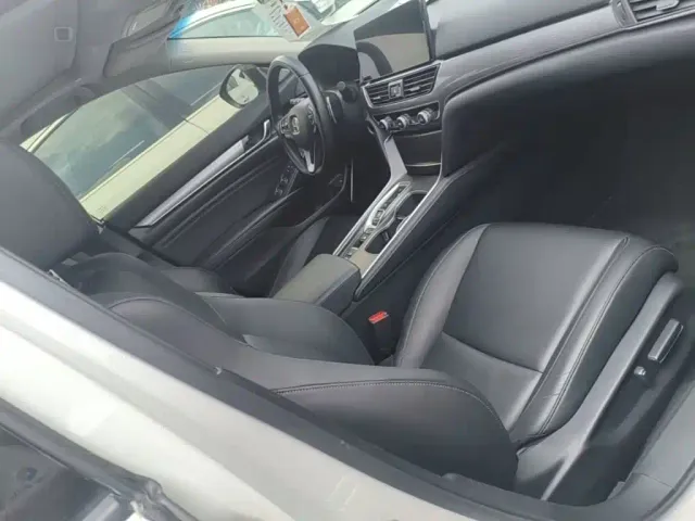 Honda Accord — Фото автомобиля 24