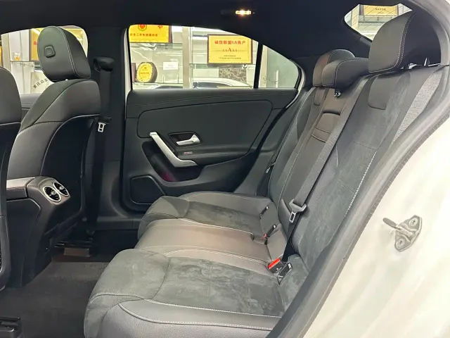 Mercedes-Benz A-Class — Фото автомобиля 9