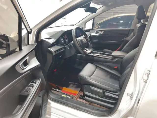 Wuling Jiachen — Фото автомобиля 15