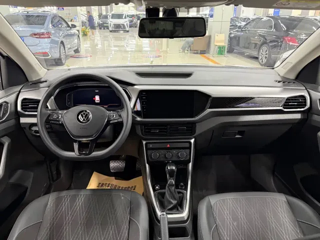 Volkswagen T-Cross — Фото автомобиля 7