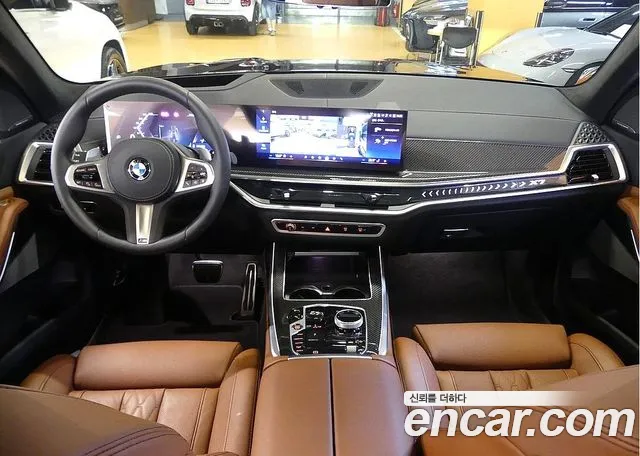 BMW X7 — Фото автомобиля 7
