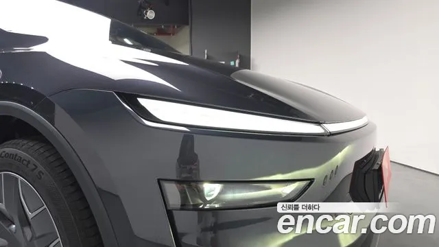 Tesla Model Y — Фото автомобиля 7