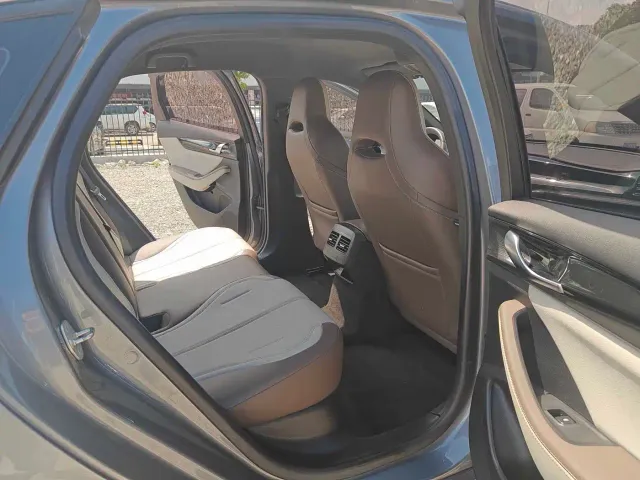 BYD Qin PLUS — Фото автомобиля 11