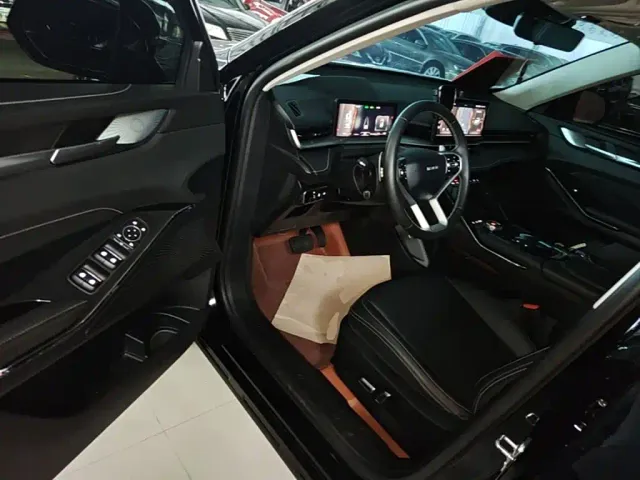 Haval H6 — Фото автомобиля 15